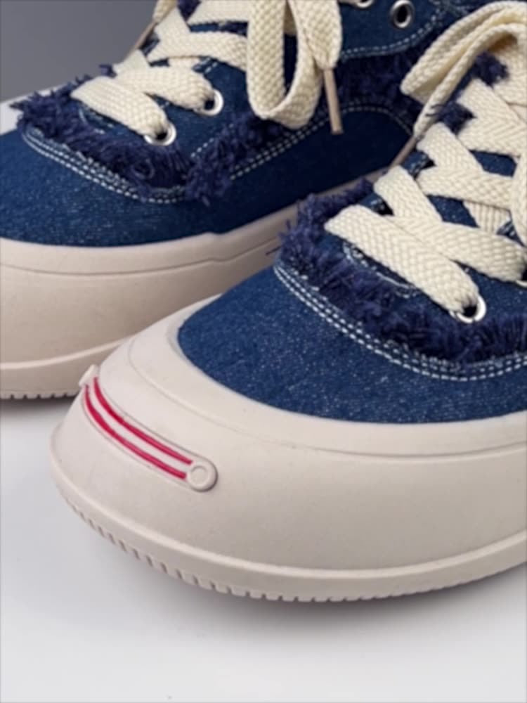Retro-Skate Echo Sneakers