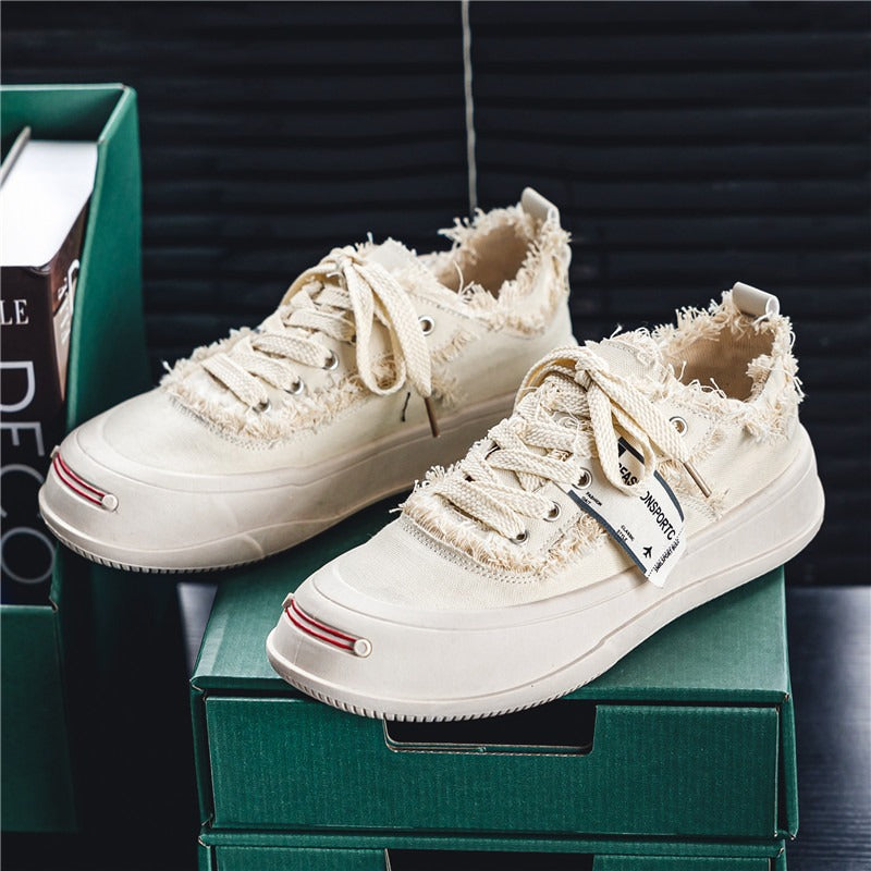 Retro-Skate Echo Sneakers
