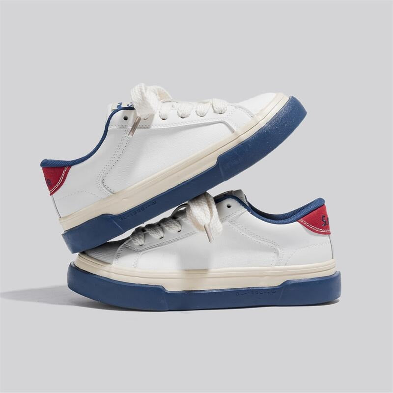 SNK Smile Classic Sneaker