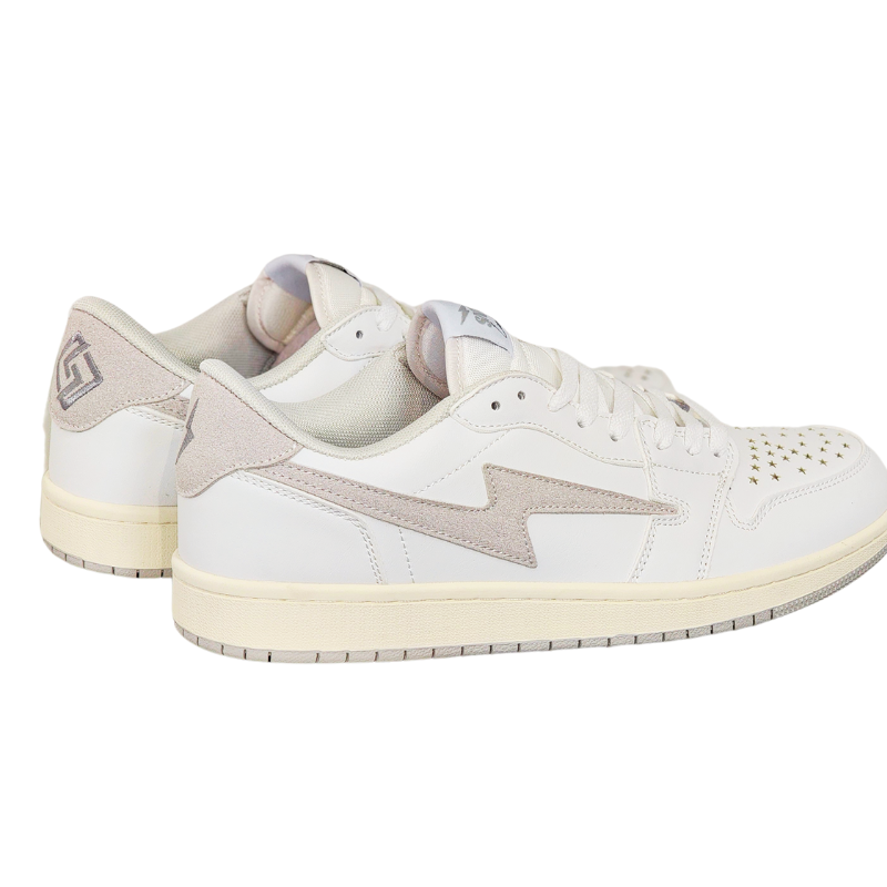 SNK Zeus Sneaker "Essential"
