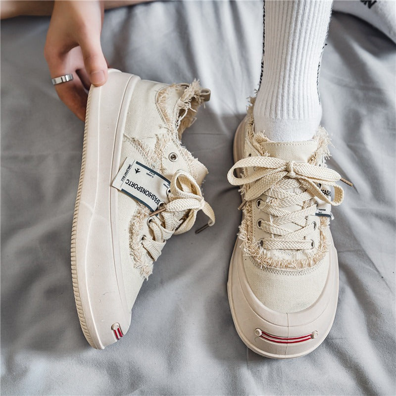 Retro-Skate Echo Sneakers