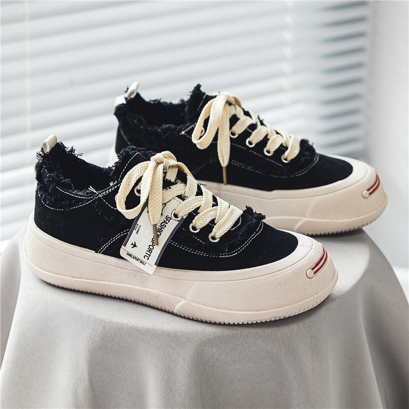Retro-Skate Echo Sneakers