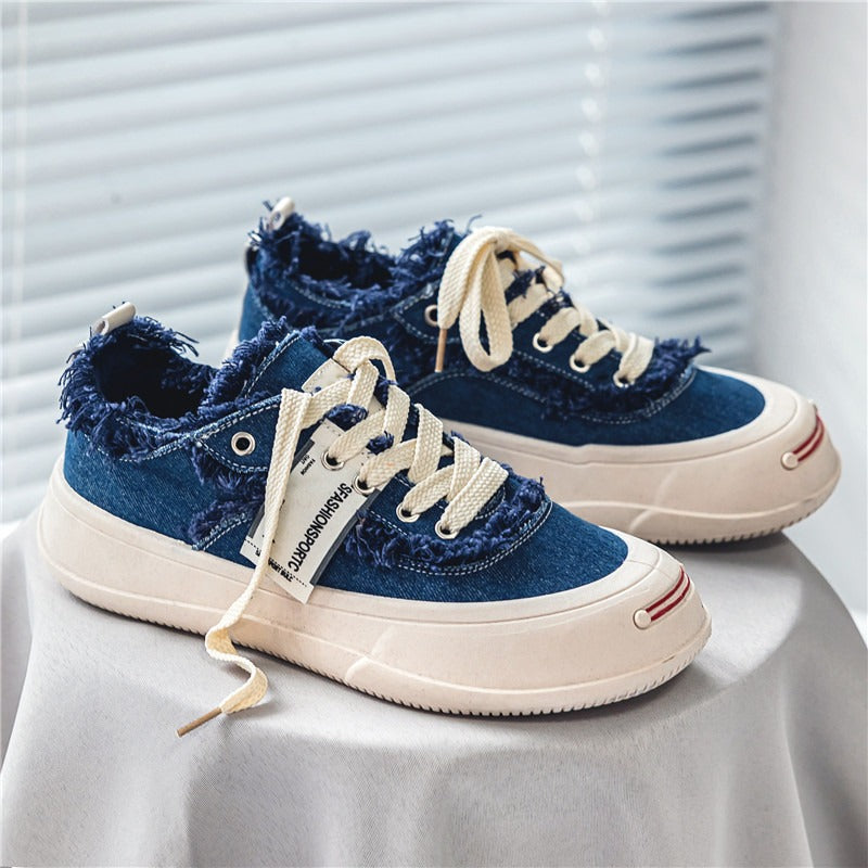 Retro-Skate Echo Sneakers