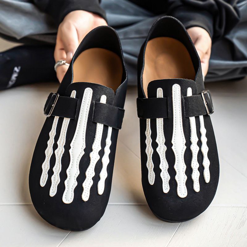 Bones Feet Street Muler