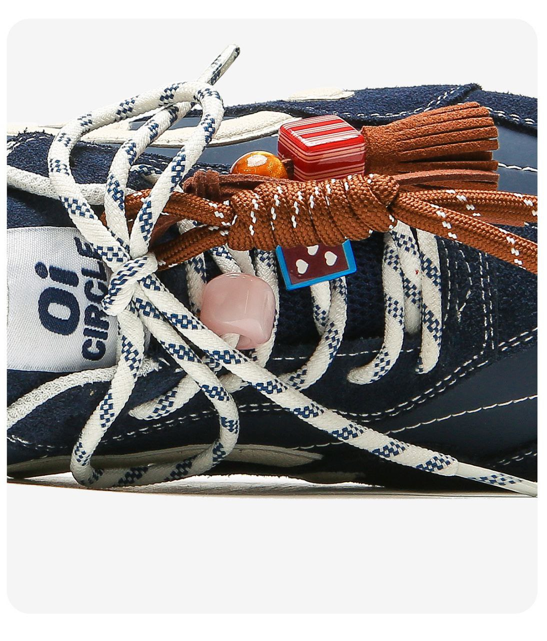 Retro Oi-Circle 6.0 Trainer